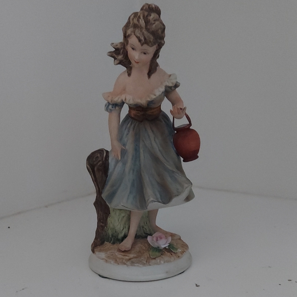 Andrea By Sadek Green and Brown Figurine